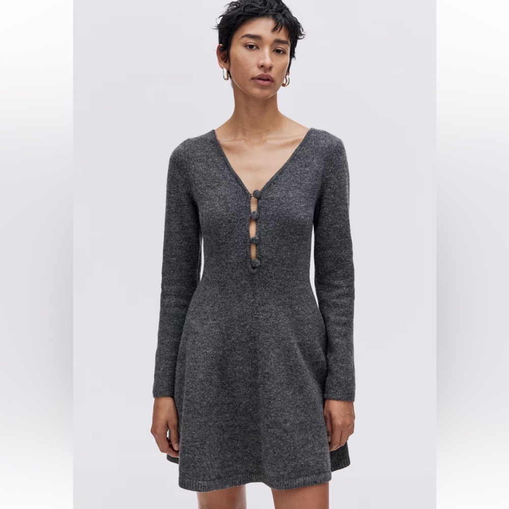 H&M Knit Gray V-Neck Buttoned Dress